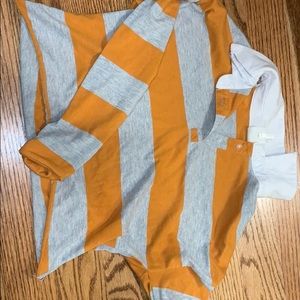 Cropped, long sleeve, collard top